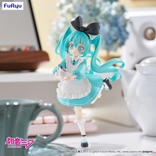 Load image into Gallery viewer, PRE-ORDER FuRyu VOCALOID Hatsune Miku Wonderland ver. Desktop Fairy figure