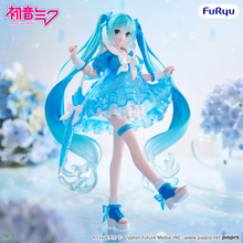 Load image into Gallery viewer, PRE-ORDER FuRyu Vocaloid Hatsune Miku -Rainy Dance- Trio-Try-iT figure