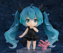 Load image into Gallery viewer, PRE-ORDER Good Smile Company Character Vocal Series 01: Hatsune Miku Deep Sea Girl ver Nendoroid #2925