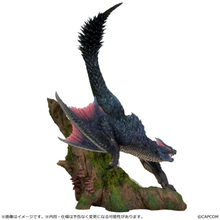 Load image into Gallery viewer, PRE-ORDER Capcom Monster Hunter Nargacuga Figure Builder Creator's Model