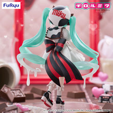 Load image into Gallery viewer, FuRyu Hatsune Miku x TIROL CHOCO (Milk Ver.) Trio-Try-iT prize figure