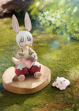 Load image into Gallery viewer, PRE-ORDER Good Smile Company Made in Abyss: The Golden City of the Scorching Sun Nanachi figma #697