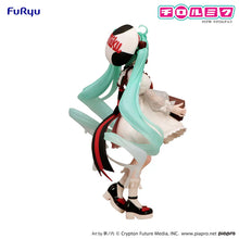 Load image into Gallery viewer, FuRyu Hatsune Miku x TIROL CHOCO (Milk Ver.) Trio-Try-iT prize figure