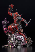 Load image into Gallery viewer, Kotobukiya Marvel Deadpool 1/6 scale Fine Art Statue