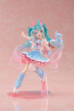 Load image into Gallery viewer, PRE-ORDER Taito Kuji Hatune Miku × RODY Newley Written non-scale prize figure