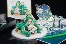 Load image into Gallery viewer, APEX Toys - Cthulhu Meowthulhu Pajamas Party non-scale figure