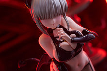 Load image into Gallery viewer, Amakuni Uzaki-chan Wants to Hang Out! Yanagi Uzaki Little Devil Ver. 1/6 scale figure