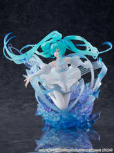 Load image into Gallery viewer, CyberZ Vocaloid Hatsune Miku Crystal Dress Ver. 1/7 Scale Figure