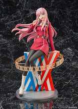 Load image into Gallery viewer, PROOF Darling in the Franxx Zerotwo 1/7 scale figure