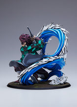 Load image into Gallery viewer, Aniplex Demon Slayer Kimetsu no Yaiba Tanjiro Kamado Total Concentration Paint Ver. 1/8 scale figure