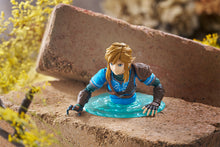 Load image into Gallery viewer, Good Smile Company Legend of Zelda Tears of the Kingdom Link figma 626-DX version