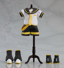 Load image into Gallery viewer, Good Smile Company Vocaloid Kagamine Len Nendoroid Doll
