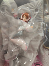 Load image into Gallery viewer, Kotobukiya ARTFX-J My Hero Academia Ochaco Uraraka Ver. 2 1/8 scale figure