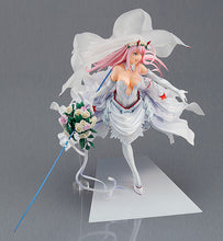 Load image into Gallery viewer, Good Smile Company Darling in the Franxx Zero Two: For My Darling 1/7 scale figure