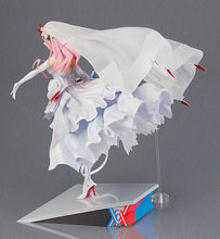 Load image into Gallery viewer, Good Smile Company Darling in the Franxx Zero Two: For My Darling 1/7 scale figure