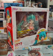 Load image into Gallery viewer, Good Smile Company Hatsune Miku Maneki Lucky Cat Ver Nendoroid #1777
