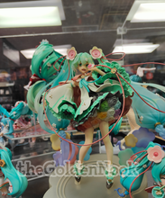 Load image into Gallery viewer, FuRyu Hatsune Miku Magical Mirai 2021 ver 1/7 scale figure