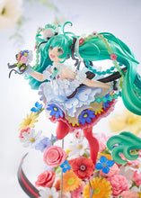 Load image into Gallery viewer, Good Smile Company Hatsune Miku JAPAN LIVE TOUR 2025 -BLOOMING- 1/7 scale figure
