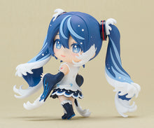 Load image into Gallery viewer, PRE-ORDER Good Smile Company Vocaloid Hatsune Miku: Katsushika Hokusai Collaboration Ver. (Rella) Nendoroid #3145

