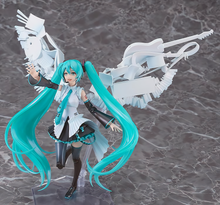 Load image into Gallery viewer, PRE-ORDER Max Factory Vocaloid Hatsune Miku: Happy 16th Birthday Ver. PLAMATEA Model Kit Rerun
