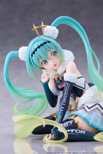 Load image into Gallery viewer, PRE-ORDER Taito Kuji Vocaloid Hatsune Miku - Racing Miku 2018 Ver. Round 8 non-scale prize figure

