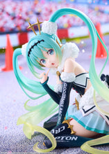Load image into Gallery viewer, PRE-ORDER Taito Kuji Vocaloid Hatsune Miku - Racing Miku 2018 Ver. Round 8 non-scale prize figure
