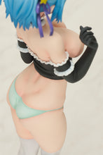 Load image into Gallery viewer, PRE-ORDER Orchid Seed Rosario + Vampire Kurumu Kurono 1/7 scale figure

