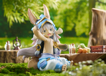 Load image into Gallery viewer, PRE-ORDER Taito Made in Abyss: The Golden City of the Scorching Sun - Nanachi (Mealtime ver.) Desktop Cute Figure
