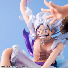 Load image into Gallery viewer, PRE-ORDER MegaHouse ONE PIECE Portrait Of Pirates "Evolutionary History" Monkey D. Luffy (Gear 5) Figure
