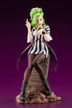 Load image into Gallery viewer, Kotobukiya Horror Bishoujo Beetlejuice 1/7 scale figure
