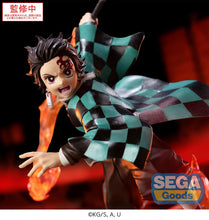 Load image into Gallery viewer, SEGA Demon Slayer: Kimetsu no Yaiba - Tanjiro Kamado Xross Link Prize Figure
