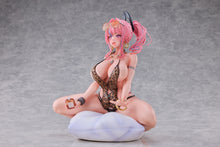 Load image into Gallery viewer, Alphamax Azur Lane Bremerton Pillowed Counseling ver. 1/4 scale figure
