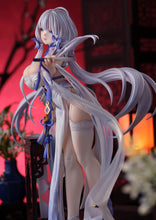 Load image into Gallery viewer, Union Creative Azur Lane Illustrious Maiden Lily&#39;s Radiance Ver 1/7 Scale Figure
