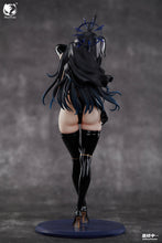 Load image into Gallery viewer, Bear Panda Original Character Black Sister 1/4 Scaled Figure [BONUS]
