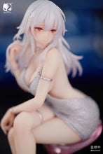 Load image into Gallery viewer, Bear Panda Original Character Serina 1/6 Scaled Figure [BONUS]
