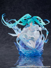 Load image into Gallery viewer, CyberZ Vocaloid Hatsune Miku Crystal Dress Ver. 1/7 Scale Figure
