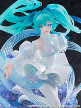Load image into Gallery viewer, CyberZ Vocaloid Hatsune Miku Crystal Dress Ver. 1/7 Scale Figure
