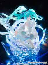 Load image into Gallery viewer, CyberZ Vocaloid Hatsune Miku Crystal Dress Ver. 1/7 Scale Figure

