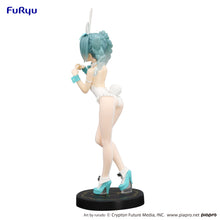 Load image into Gallery viewer, FuRyu Hatsune Miku -rurudo White Color ver.- BiCute Bunnies prize figure
