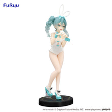 Load image into Gallery viewer, FuRyu Hatsune Miku -rurudo White Color ver.- BiCute Bunnies prize figure
