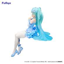 Load image into Gallery viewer, FuRyu Hatsune Miku -Flower Fairy Nemophila Pail Blue Color ver.- Noodle Stopper Figure
