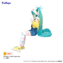 Load image into Gallery viewer, FuRyu Vocaloid Hatsune Miku -Lollipop- Noodle Stopper Figure
