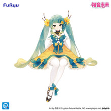 Load image into Gallery viewer, FuRyu Hatsune Miku Noodle Stopper Figure -2025 Chinese New Year ver.-
