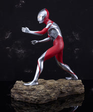 Load image into Gallery viewer, Good Smile Company Ultraman (Shin Japan Heroes Universe) Statue
