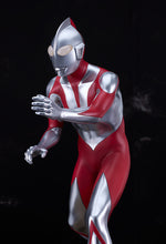 Load image into Gallery viewer, Good Smile Company Ultraman (Shin Japan Heroes Universe) Statue
