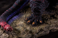 Load image into Gallery viewer, Good Smile Company Godzilla (Shin Japan Heroes Universe) Statue
