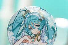 Load image into Gallery viewer, Good Smile Company Vocaloid Hatsune Miku feat. Yoneyama Mai Pinback Button
