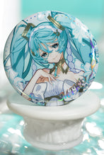 Load image into Gallery viewer, Good Smile Company Vocaloid Hatsune Miku feat. Yoneyama Mai Pinback Button
