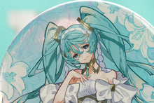 Load image into Gallery viewer, Good Smile Company Vocaloid Hatsune Miku feat. Yoneyama Mai Extra Large Pinback Button
