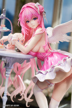 Load image into Gallery viewer, Good Smile Arts Shanghai Goddess of Victory: Nikke Dorothy: Nostalgia 1/7 scale figure
